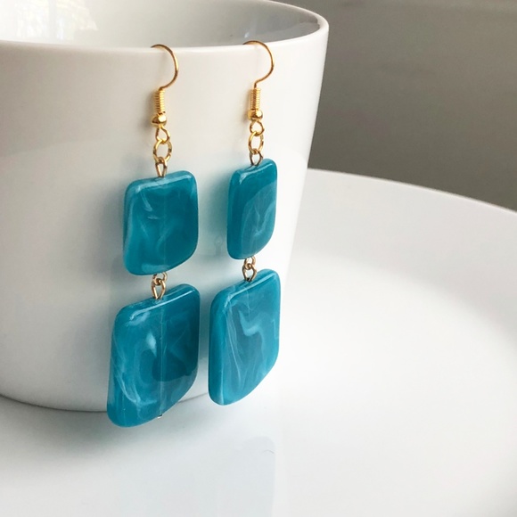 NEW "Temple" Acrylic Square Earrings (blue) - Picture 4 of 8
